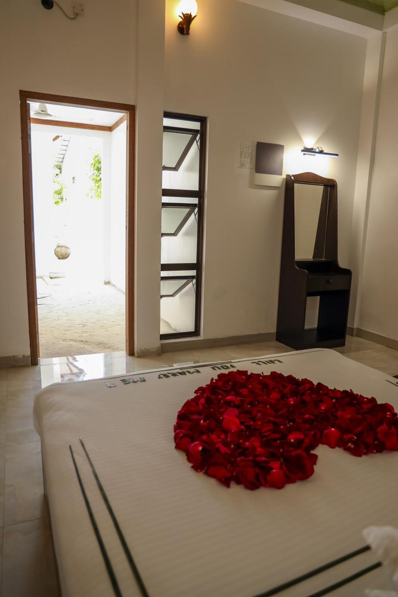 Shifa Lodge Maldives Feridhoo Exterior photo